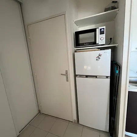 One-bedroom With Balcony, Sea And Park Views, Air Conditioning, Swimming Pool And Parking Apartamento *
